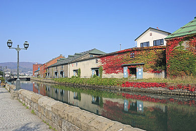 五月天喷水：夏日狂欢喷泉助力环保，五月天活动引发公众节水思考-1